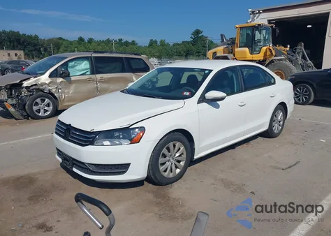 2012 Volkswagen Passat 2.5L S z USA, uszkodzony, nr VIN 1VWAP7A30CC027457